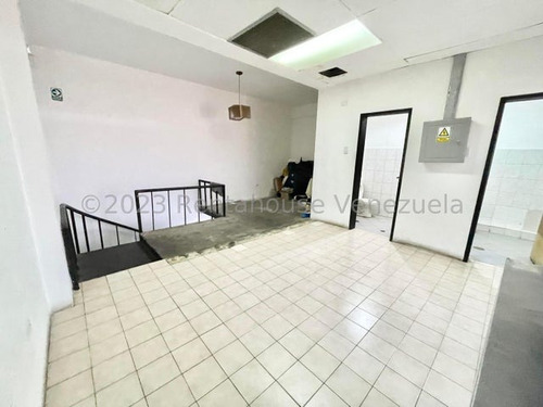 Local Comercial En Venta Avenida Los Leones Este De Barquisimeto Kenlimar Nieto 24-5043