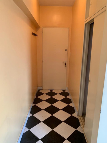 Imagen 3 de 14 de Departamento En 4to Piso Al Frente. 4 Ambientes