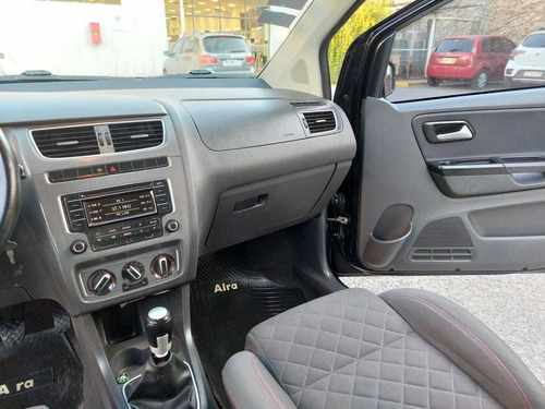 Imagen 18 de 18 de Volkswagen Suran 2013 1.6 Highline 101cv 11c
