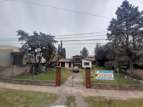 Casa En Venta-lote 20x55-importante Vivienda+quincho-dpto.de 2amb Y Galpon-parque Y Pileta