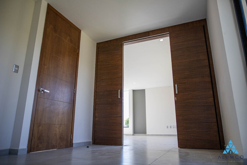 Venta De Residencia En San Andrés Cholula