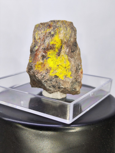 Mineral Raro Mineral Uranio Radioactivo Schoepita #1 (Usado)