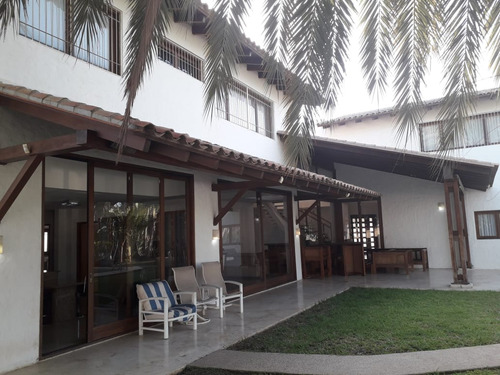 Villa Con Muelle En Venta,complejo Turistico El Morro Lechería