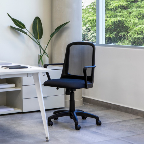 Imagen 10 de 10 de Silla De Escritorio Diseño Fresa Negra Respaldo De Red Rossi