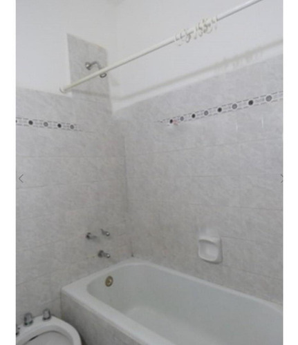 Imagen 2 de 13 de Dpto De 2 Ambientes , 50 M2 Excelente Estado A Nuevo T Luz!