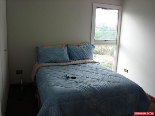 Imagen 3 de 12 de Remate Venta Calle Suapure Edificio Marbella, Vista ,piscina