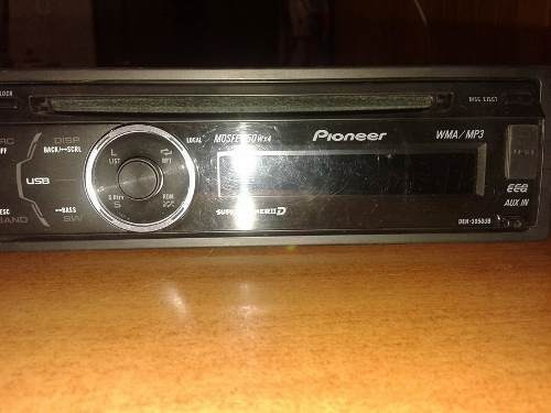 Som automotivo Pioneer DEH 3050UB com USB