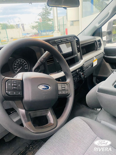 Ford F-450 Xl