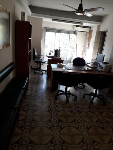 Imagen 8 de 11 de Departamento En Venta En Moron Centro