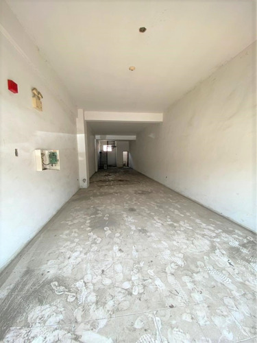 Imagen 2 de 5 de Local Comercial En Cagua 04265330810