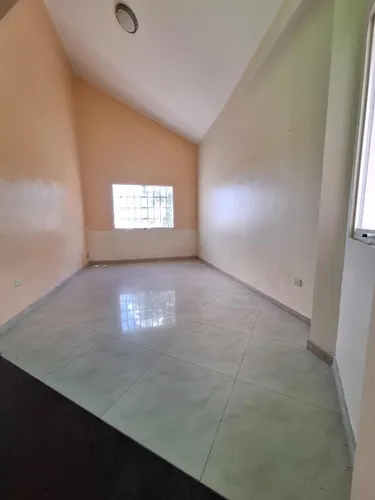 Casa En Venta En El Parral. Dl