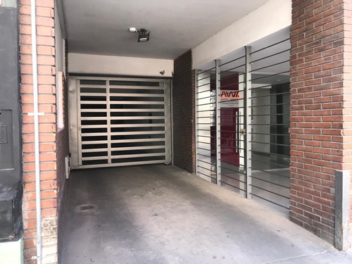 Imagen 1 de 4 de Venta-cochera - Centro