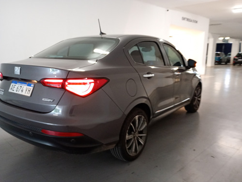 Fiat Cronos 1.8 16v Precision At6 Pack Premium