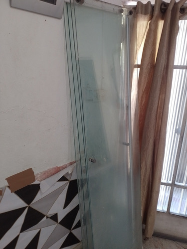 Vendo Vidro De Box Usado Pra Banheiro 0,90x0,85 Verde Branco