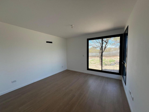 Vendo Casa En El Terron En Una Planta A Estrenar!! 3 Dor. Moderna