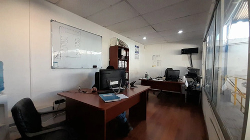 Arriendo Galpon Comercial (primera Linea)
