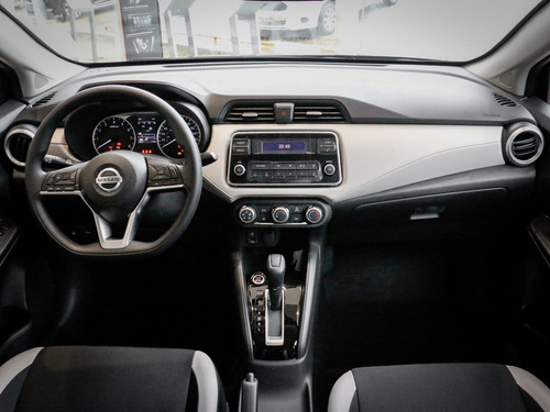 Imagem 8 de 13 de Nissan Versa Sense 1.6 (flex) (aut)