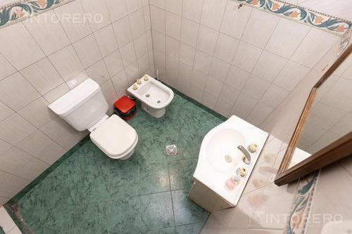 Venta Casa 3 Ambientes Caseros Patio Y Quincho
