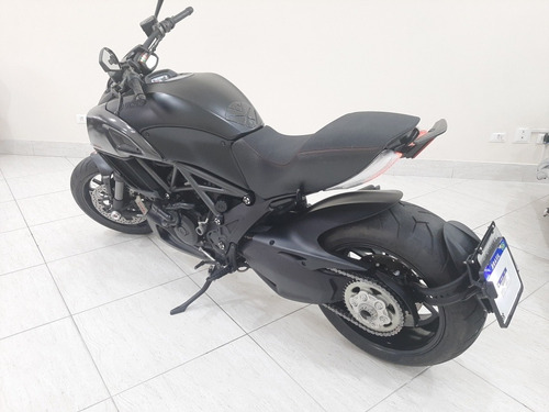 Ducati Diavel Dark