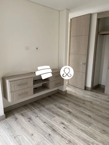 Apartamento En Torre 5 Avenida Excelente Ubicacion