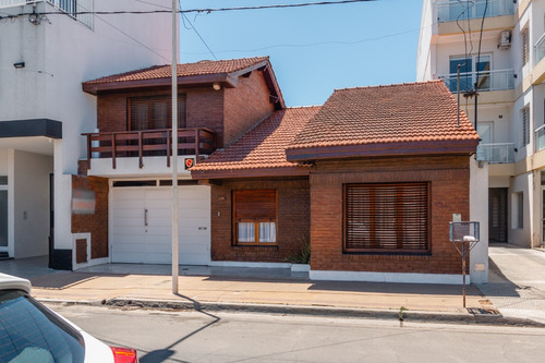 Chalet En Venta/ 14 De Julio Al 1000 - Tandil/ Impecable Estado