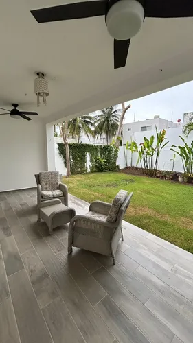 Casa En Venta Ubicada En Sodzil Norte, Merida.