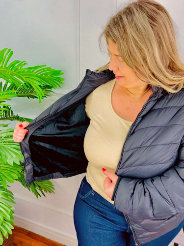 Imagem 5 de 6 de Jaqueta Fem Forrada Puffer Toca Removível Plus Size