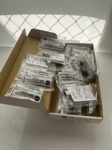 1585j-m8cc-h Conector Ethernet Rj45 - Blindado Alen-bradley