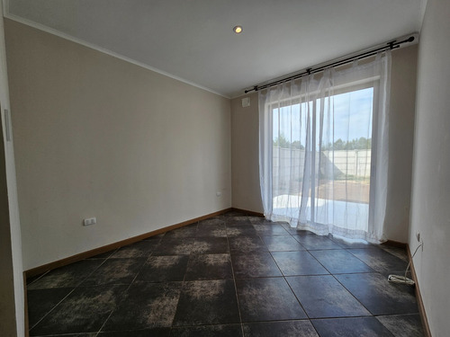 Casa De 1 Piso Parque San Valentín