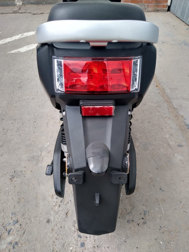 Imagen 14 de 16 de Scooter Yadea S-like Electrico