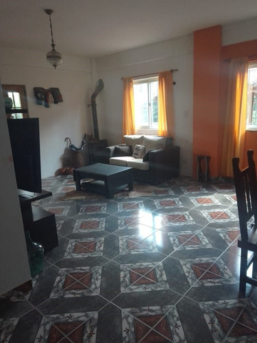 Venta Casa Quinta De Cinco Dormitorios En La Reja