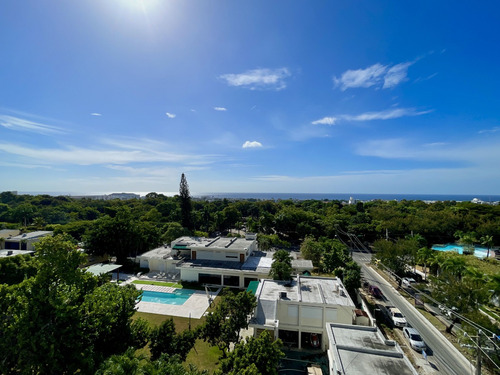 Apartamento En Con Vista Al Mar Y En El Mirador Sur En Venta, Cercano Avenida Anacaona Y Facil Acceso A Sectores Como Cacicazgos, Mirador Norte