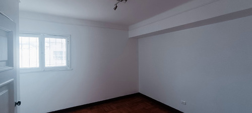 Arriendo Depto Clásico En Viña, 4d, Edificio Couve Céntrico