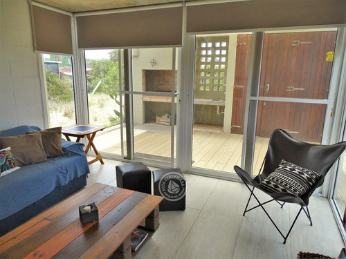 Rosa De La Viuda - Casa B En Punta Del Diablo