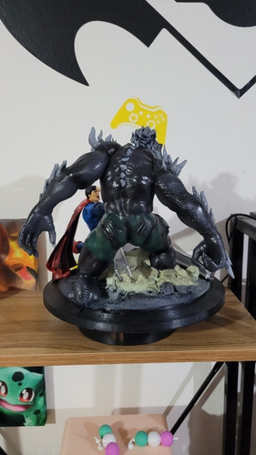 Figura De Acción Diorama Superman Vs Doomsday