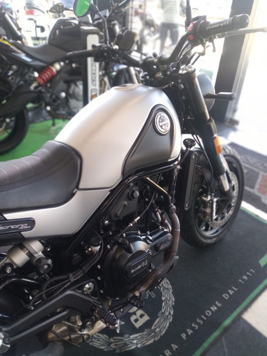 Benelli Leoncino 500 2021 Usada 2500km Impecable L.p.tranf