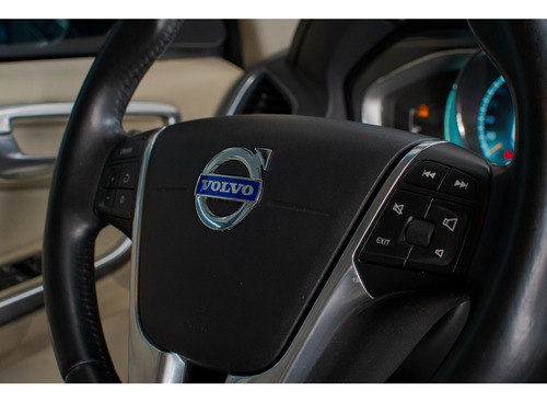 Volvo XC60 2.0 T5 COMFORT FWD TURBO GASOLINA 4P AUTOMÁTICO