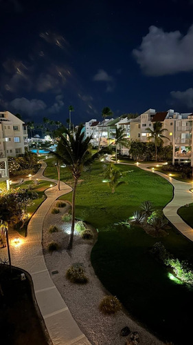 Venta De Penthouse En Los Corales, Bávaro, Punta Cana.