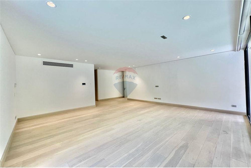 Exclusivo Dúplex Con Jardín, Piscina En San Damián