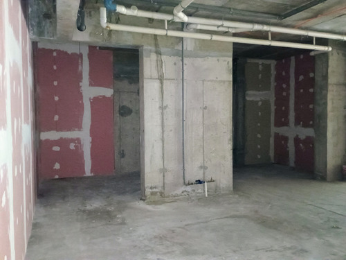 Local Comercial Amplio Con Terraza En Providencia, Placa Com