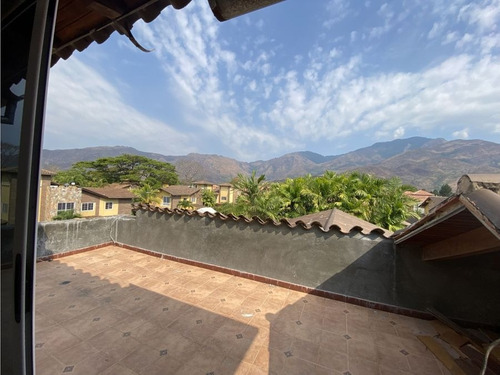 Vende Town House En Villas De San Diego Country Club La Cumaca