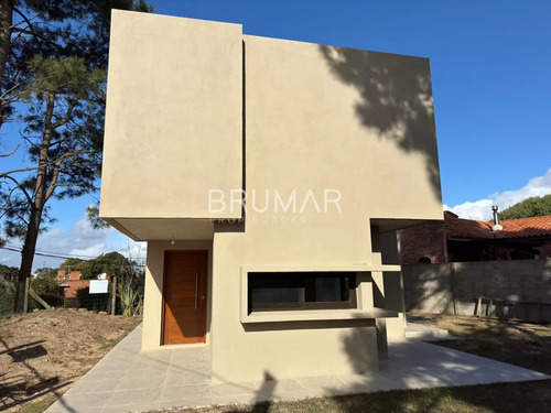 Venta Casa 3 Dormitorios En Altos De Pinar