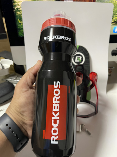 Kit Porta Caramagiola Con Botella Negro 750cc + Porta Botella Bicicleta Negro Con Rojo Rockbros Ciclismo