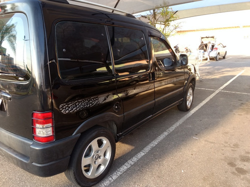 Peugeot Partner Escapade Pack. 1.6 2011. Flex/gnv. Abaixou