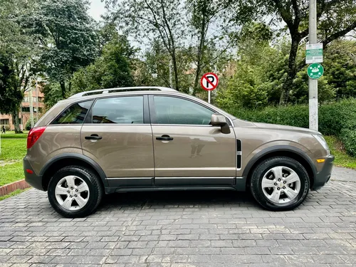 Chevrolet Captiva 2.4 Sport 182 hp