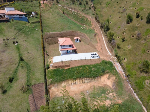 Finca En Venta Ubicada En Marinilla Sector Vereda El Socorrro (24059).