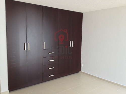 Imagen 10 de 17 de Departamento En Renta De 2 Hab En Juriquilla Santa Fe