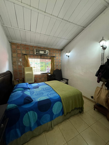 Venta Casa Urbanización Turumo 970 M2 Jk