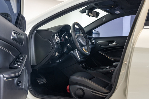 Mercedes Benz Clase Gla 1.6 200 Urban At 2016