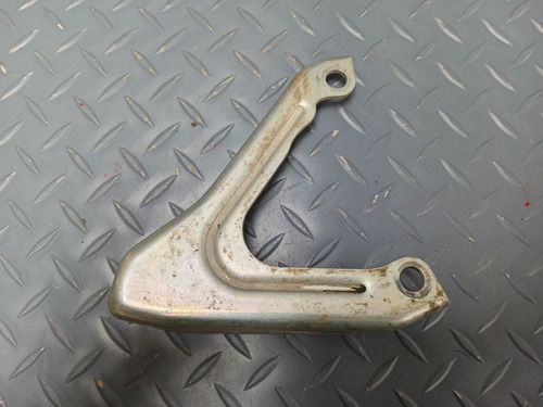 Base Soporte Tapa De Motor Corsa 2008 1.8 (Usado)